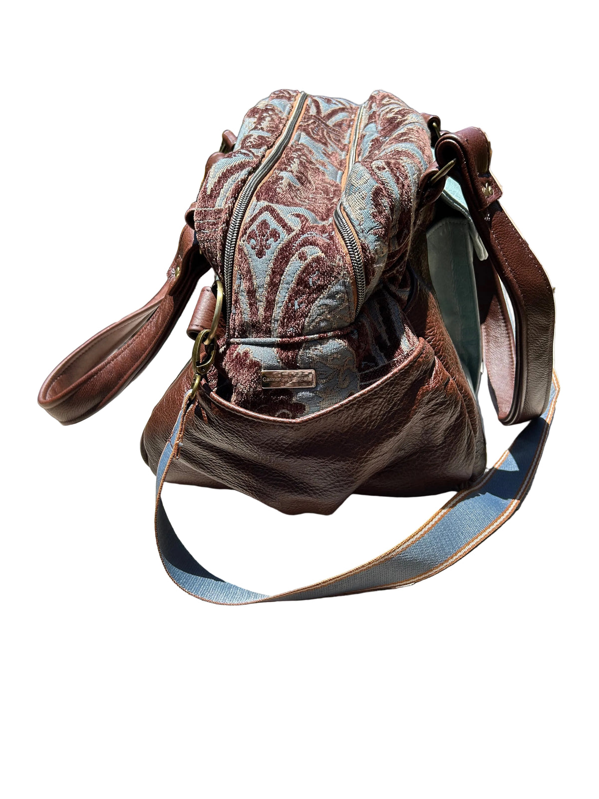 Large overnight travel bag