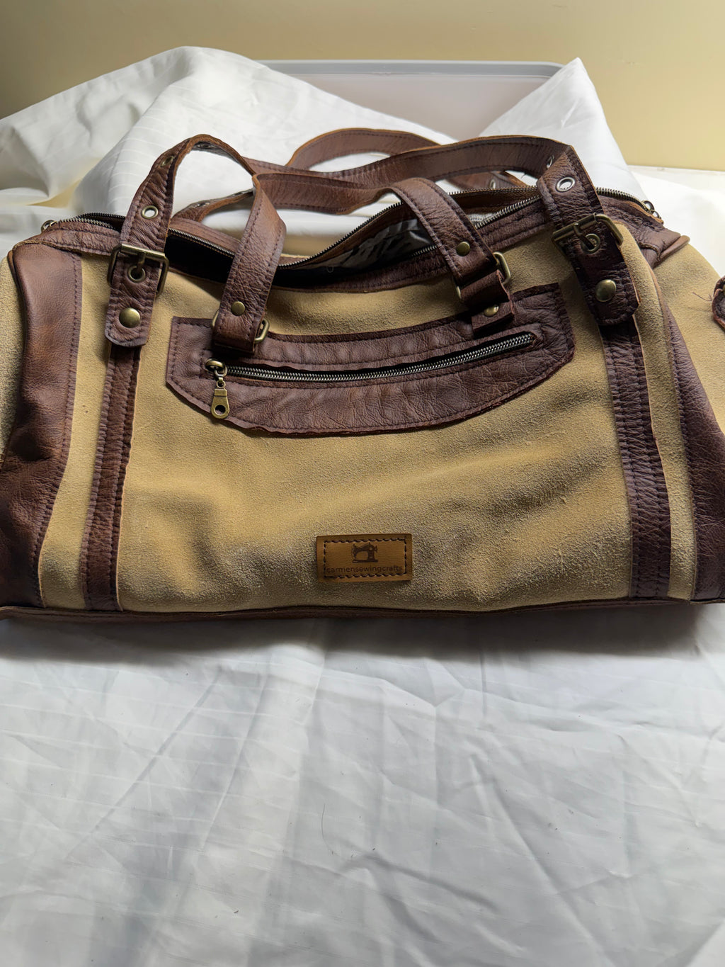 Leather tote bags