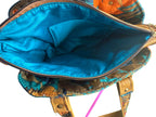 Shoulders bags