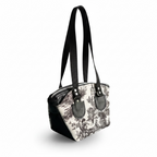 Shoulders bags