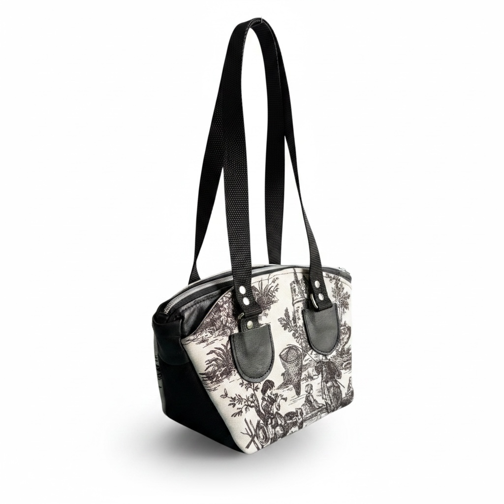 Shoulders bags